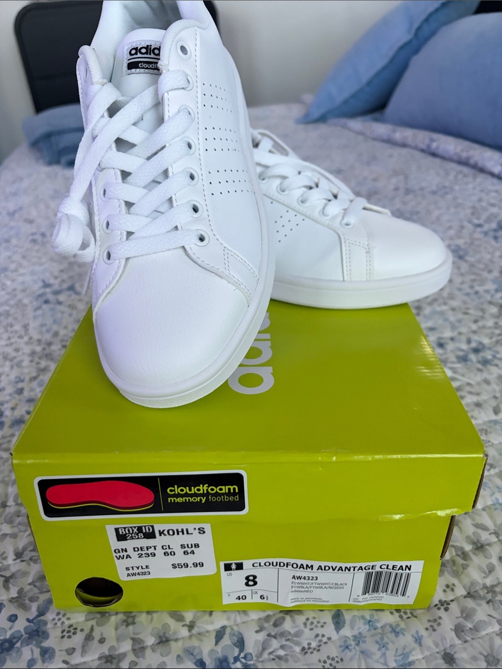 NIB Adidas Neo Cloudfoam Memory Footbed Tennis Shoes